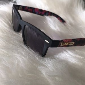Betsy Johnson Wayfarer Sunglasses